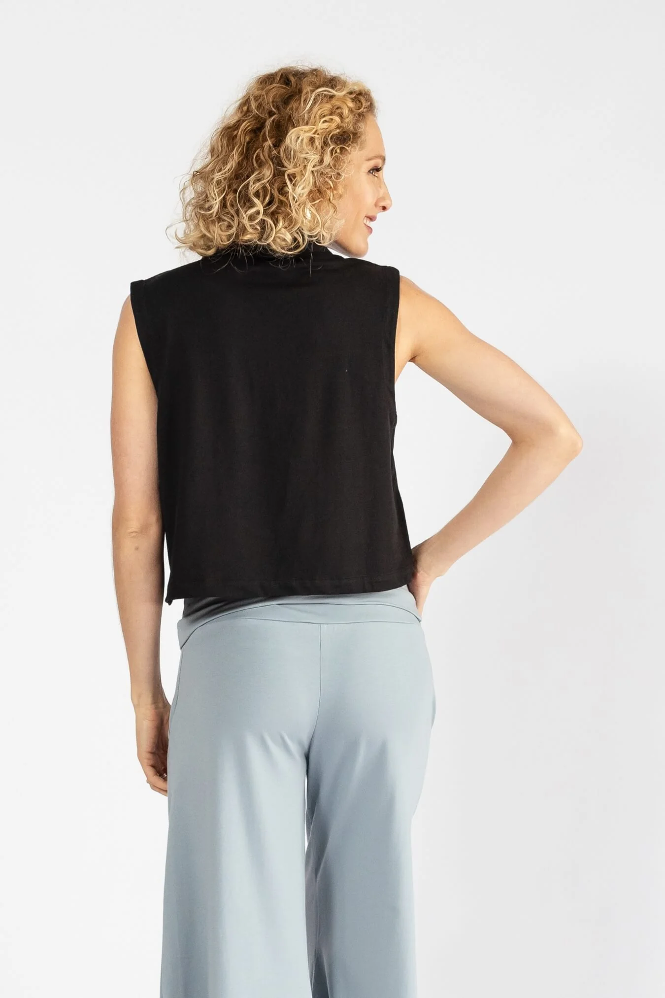 Ayumi Crop Top - Image 30
