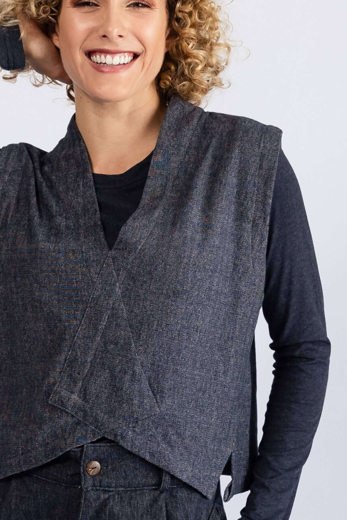 Ayumi Vest - Image 18