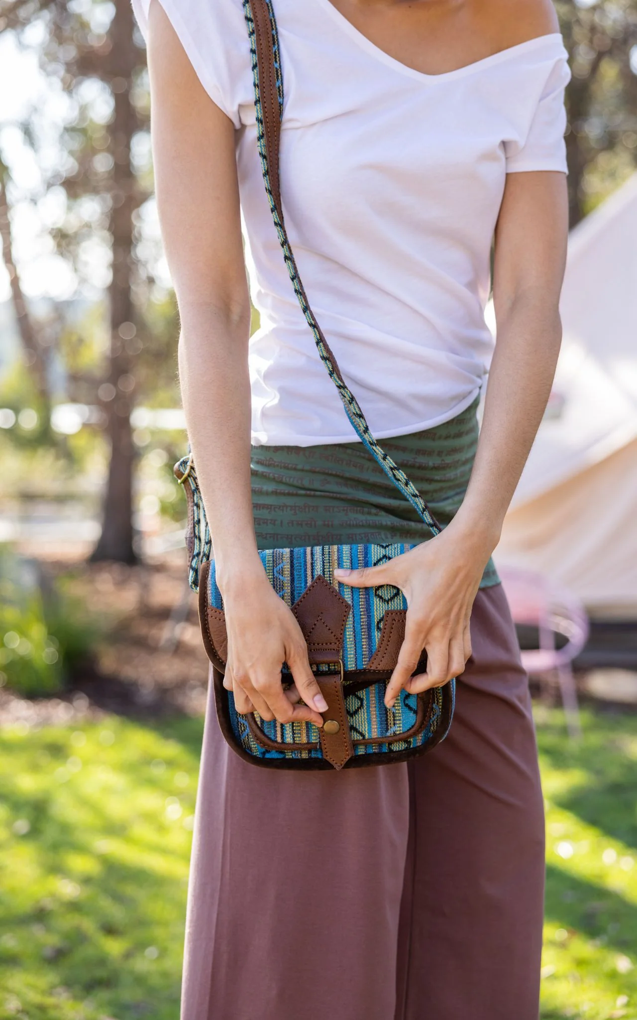 Buffalo Leather & Cotton Bag - Cassis - Image 2