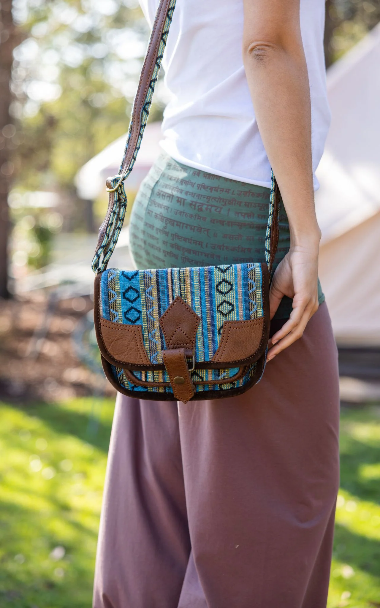 Buffalo Leather & Cotton Bag - Cassis - Image 3