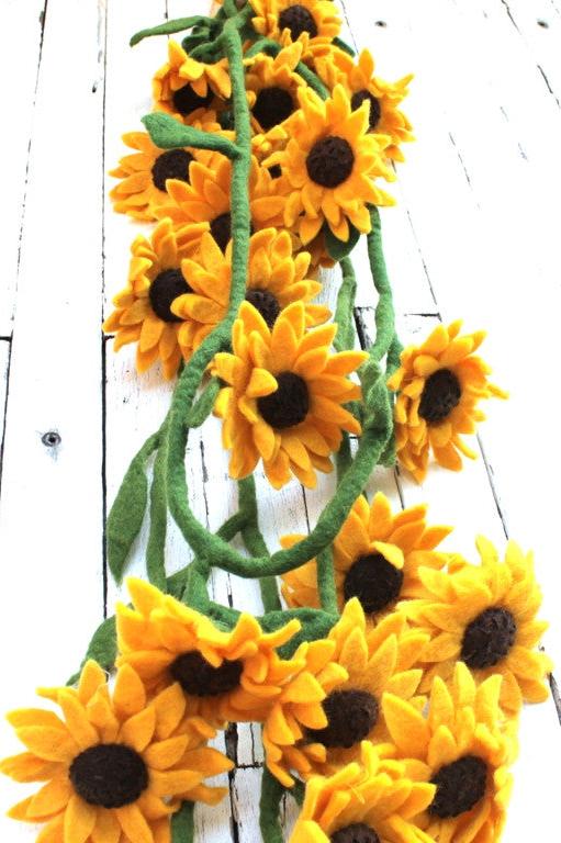 Felt Sunflower Garland - Image 4