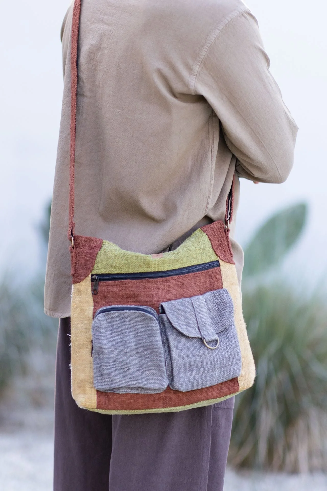 Hemp Safari Bag - Image 2