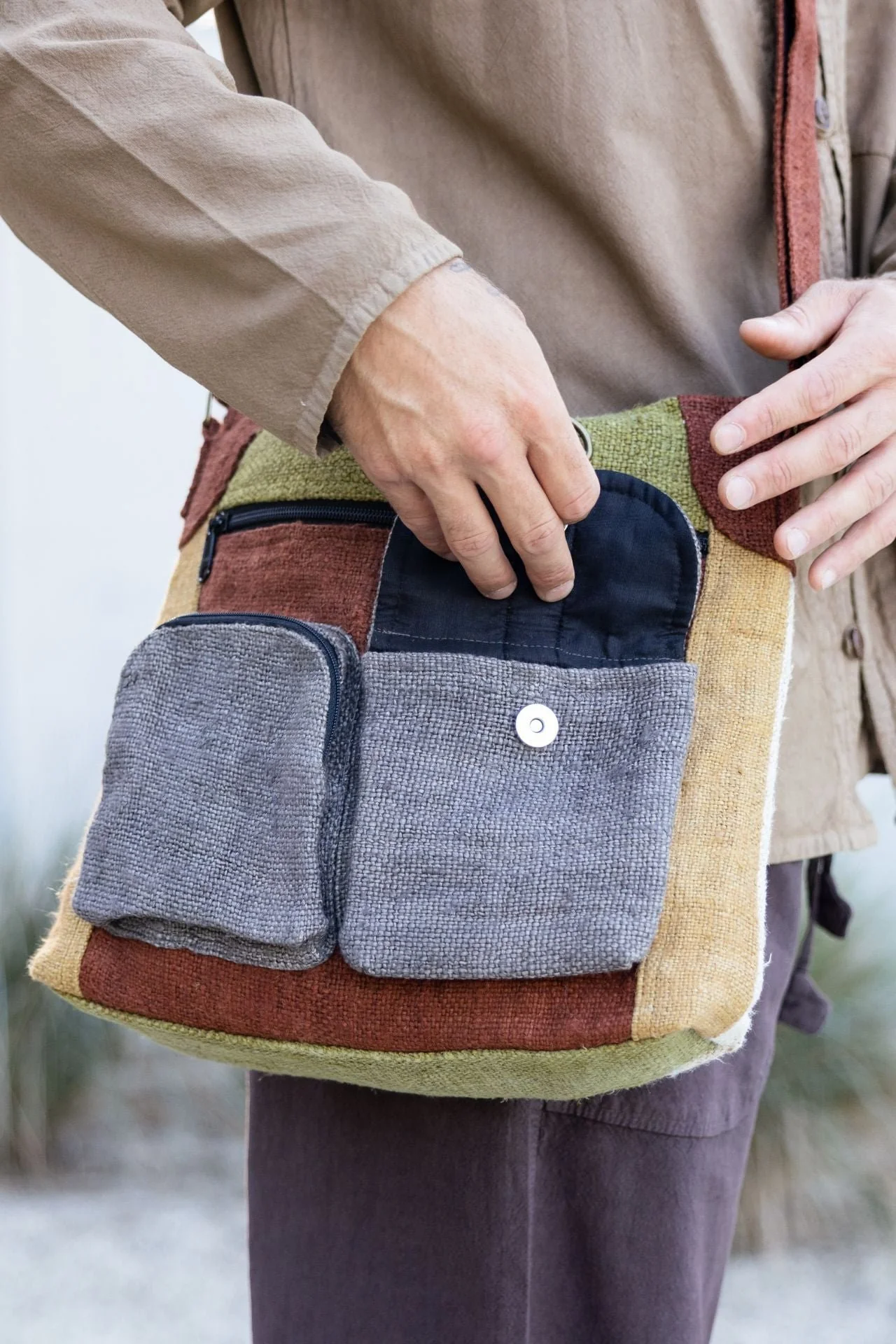 Hemp Safari Bag - Image 4
